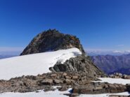 Cresta, vetta, panorama e il bordo superiore del  ghiacciaio