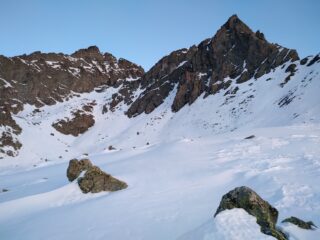 Granero a sx e Meidassa a dx,con il conoide di accesso al canale.