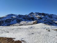 Per non farsi mancare nulla/4: in fondo al centro, la magnifica conca del lago di Viana.