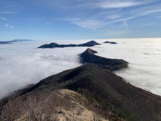 il crinale verso il monte Chiappozzo 
