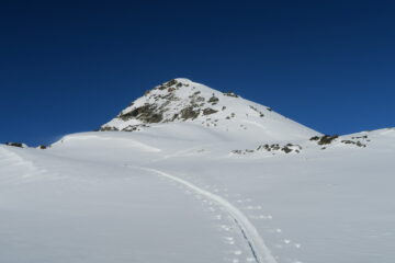 poco sotto la cima