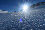 gran bella neve sul ghiacciaio