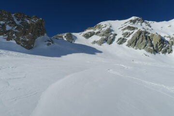 in fondo al canale perfino un tratto di farinella