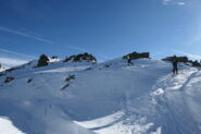 Sulla cresta in vista della croce di vetta