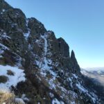 Saliti per il bel canale di sinistra (si poteva anche tranquillamente seguire le catene)