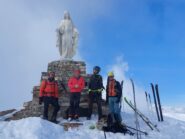 Sulla cima in buona compagnia...