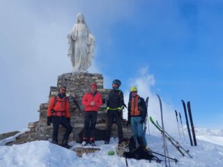 Sulla cima in buona compagnia...