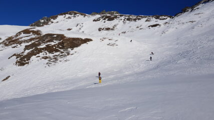 In discesa sotto il Col de Fontaines, tornando verso Cheneil