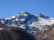 rocche d'Abisso e Bastera dai prati di san Lorenzo