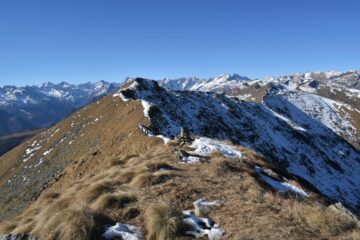 vista dalla cima verso il Vaccarezza e le Valli di Lanzo