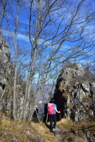 Scendendo verso San Calogero dal Castell'Ermo