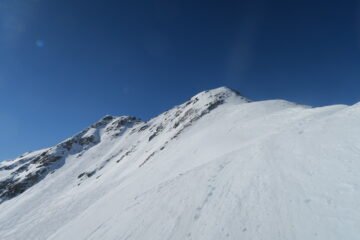 in salita verso l'anticima