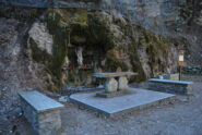 La grotta “Je te salue”