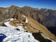 Il Rosso visto dalla Leitusa. Dietro si vede la Punta Dondogna.