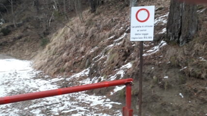 vietato ancora procedere oltre..