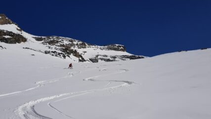 Neve pesante, molto bella su pendenze sostenute, più difficile sulle pendenze medie