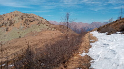 tratto un po' innevato dopo il Colle dou Porti Neu...ma si passa bene.