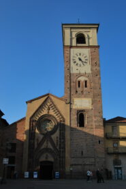 Duomo S. Maria Assunta a Chivasso, arrivo ufficiale della tappa 