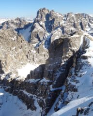 Vista verso est e la Punta Tre Scarperi