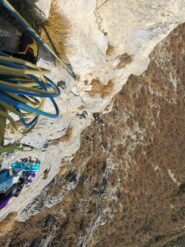 Il terzo tiro. Notare le corde coi colori dell'Ukraine ;)