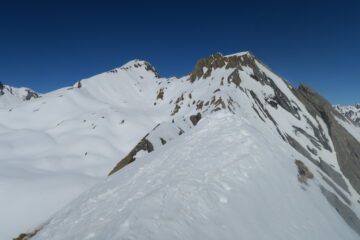 la cima, in alto il Creton du Midi