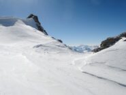 La sella tra la cima e l'antecima 