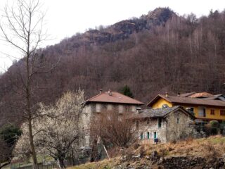 Cima dei Falò vista da Brugaro.