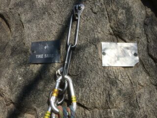 S4, in comune con la via Tike Saab