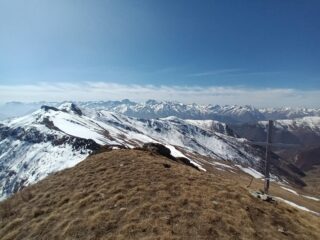 Vista dalla cima del Bram su Grum e marittime