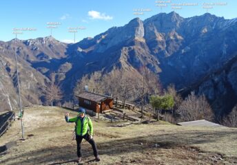 Arriviamo al Baitello di Manavello 1080mt. con panorama sul Grignone. 