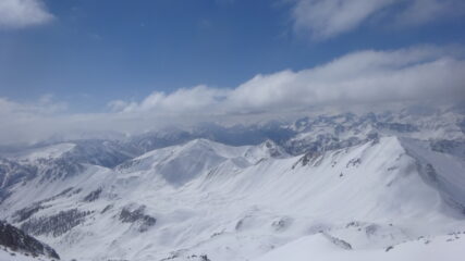 Le cime orientali dell'alto Vallon des Baisses: Pic du Lauzin, Crete de Lauze, Col de Lauze e Pointe de Dormillouse
