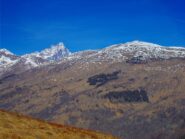 il Monviso spunta dietro Garitta Nuova 