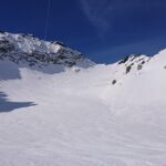 Il valloncello finale con il colle