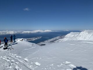 Vista sul fiordo dai pendii superiori 