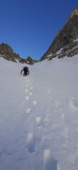 avanti a testa bassa, 900m di canale