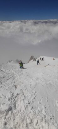 L'uscita della direttissima poco sotto la cima