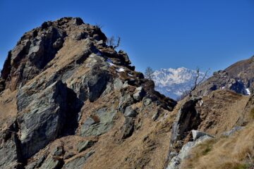 Il Rosa spunta dalla cresta