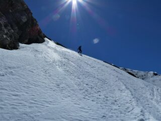 Neve dura ma con buon grip sotto il Campanin.