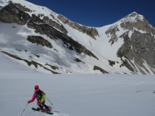 Lassù il passo del Grillo e il pizzo di Intermesoli.