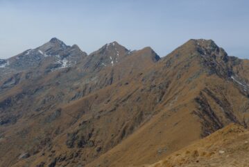 Infilata di cime fino al Colombo