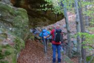 Primo tratto nel bosco. Speriamo che il roccione stia su...