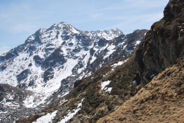 Punta Tre Vescovi e Mombarone dal colle