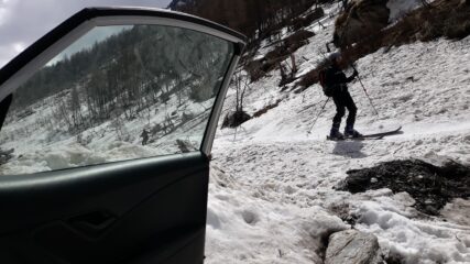 Quando si dice...sci alla macchina