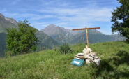 Piccola croce sul Monte Corno