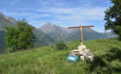 Piccola croce sul Monte Corno