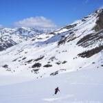 Discesa in neve vergine