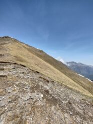 Cresta finale di ascesa vista dalla cresta alternativa di discesa