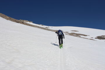 tratto dopo il passo dei fourneaux, la neve c'è, anche se in alcuni tratti intermittente