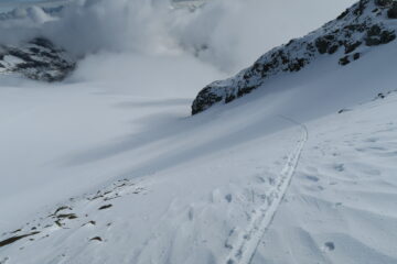 ottime condizioni nel pendio sotto la cima