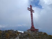 La grande croce di vetta.